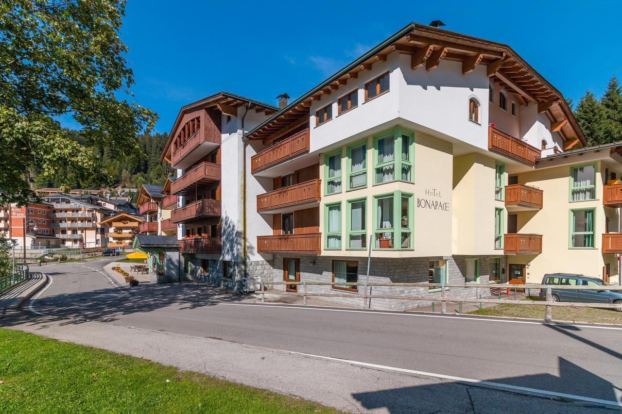 Hotel Bonapace ***S Madonna di Campiglio Exterior photo